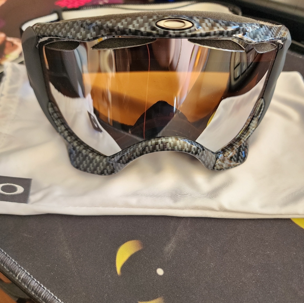 Oakley Carbon Fiber Goggles with Tinted Mirrored Lenses